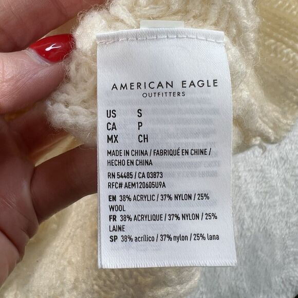 American Eagle Small Cardigan Sweater Cable Knit Oversized V-Neck Wool Cream - Picture 6 of 12